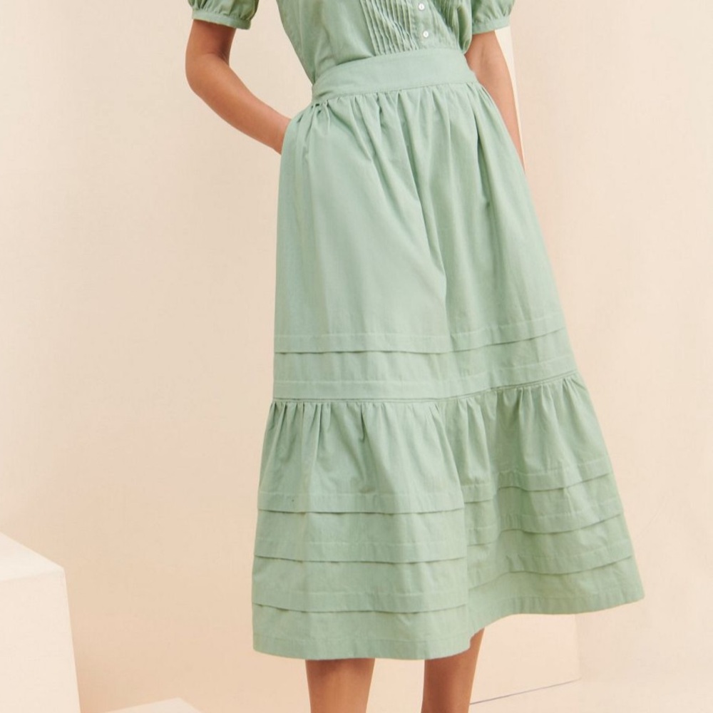 Green A-Line Tiered Maxi Skirt